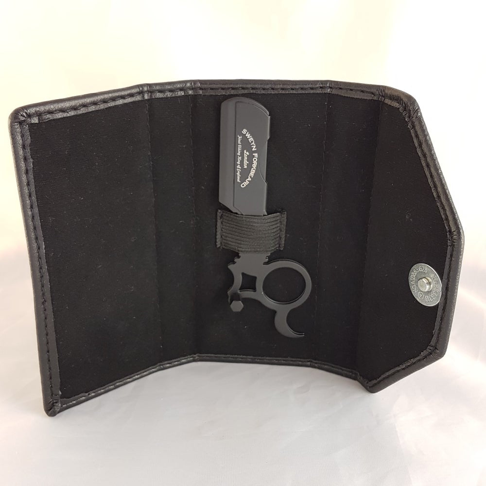 FINGER RAZOR SF BLACK WITH LEATHER POUCH